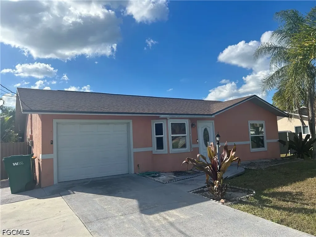 2049 50th Street SW Naples FL 34116