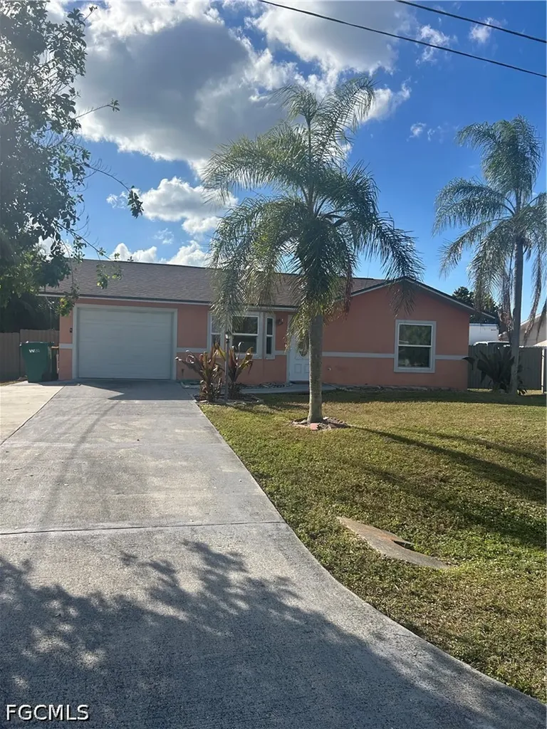 2049 50th Street SW Naples FL 34116