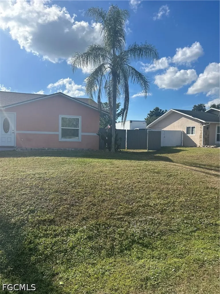 2049 50th Street SW Naples FL 34116