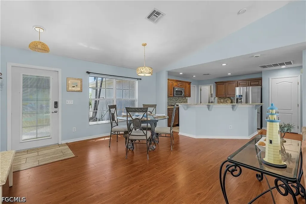 3928 NW 41st Place Cape Coral FL 33993