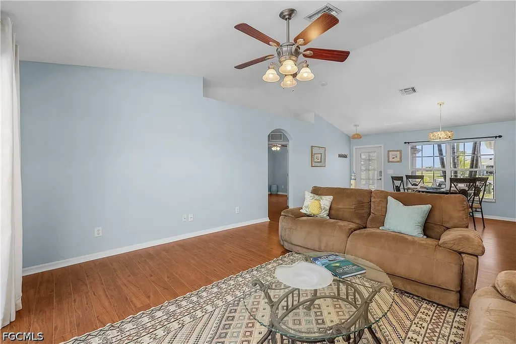 3928 NW 41st Place Cape Coral FL 33993