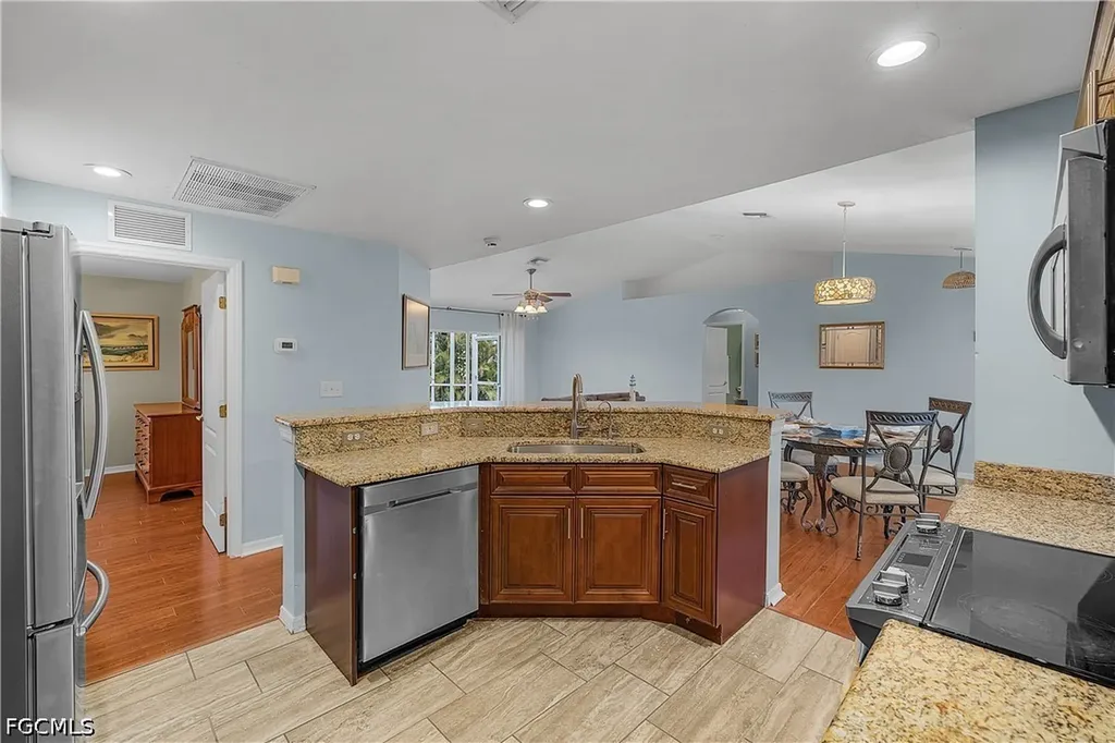 3928 NW 41st Place Cape Coral FL 33993