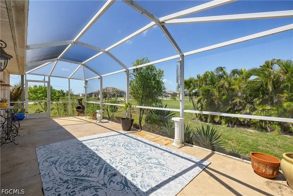 3928 NW 41st Place Cape Coral FL 33993