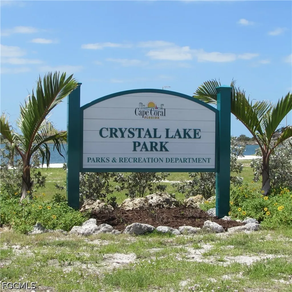 3928 NW 41st Place Cape Coral FL 33993