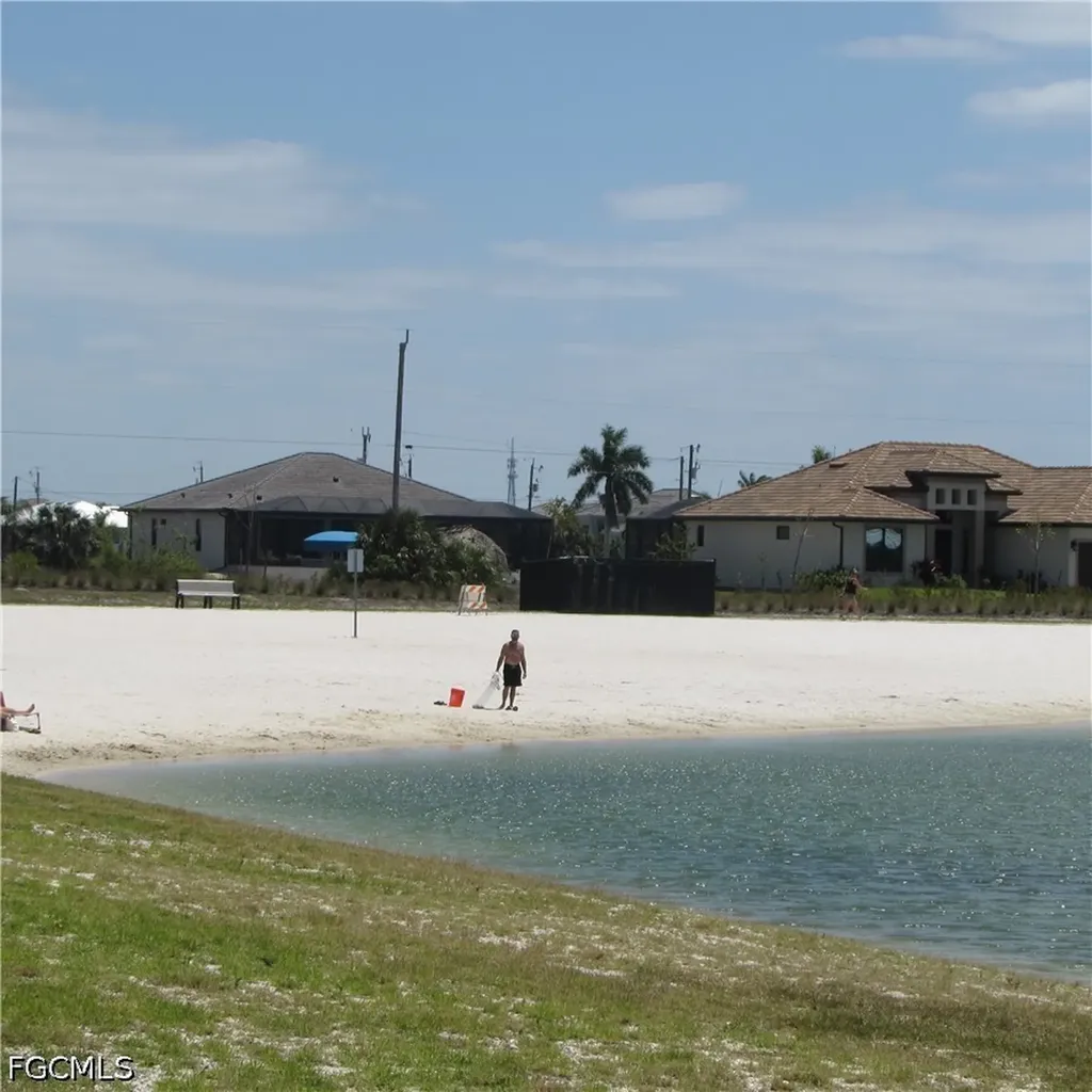 3928 NW 41st Place Cape Coral FL 33993