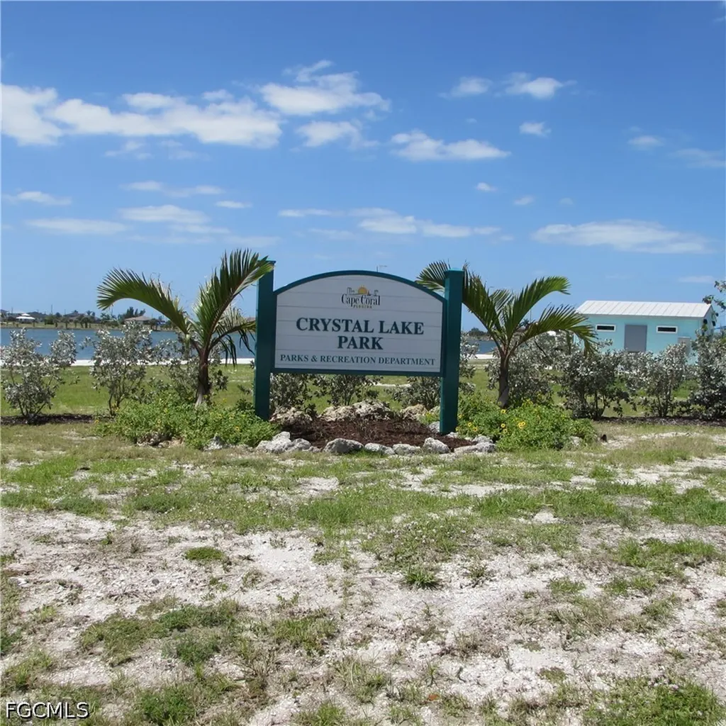 3928 NW 41st Place Cape Coral FL 33993