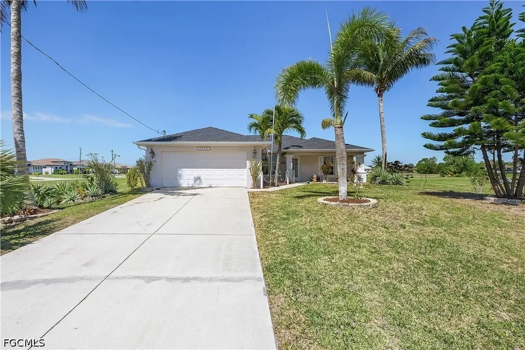 3928 NW 41st Place Cape Coral FL 33993