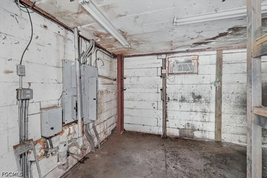 14961 W State Road 78 Moore Haven FL 33471