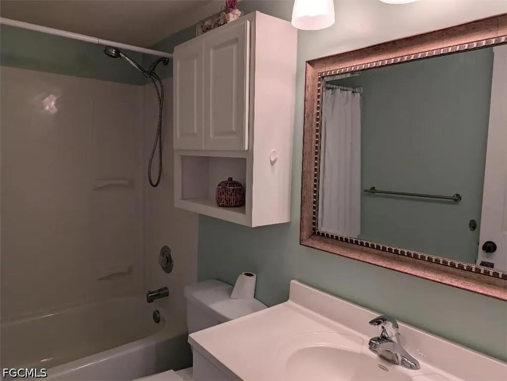 719 SW 47th Terrace Cape Coral FL 33914