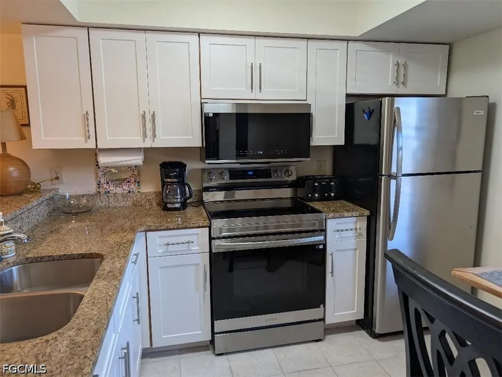 719 SW 47th Terrace Cape Coral FL 33914