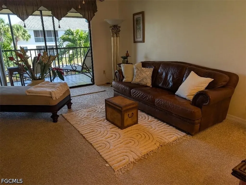 719 SW 47th Terrace Cape Coral FL 33914