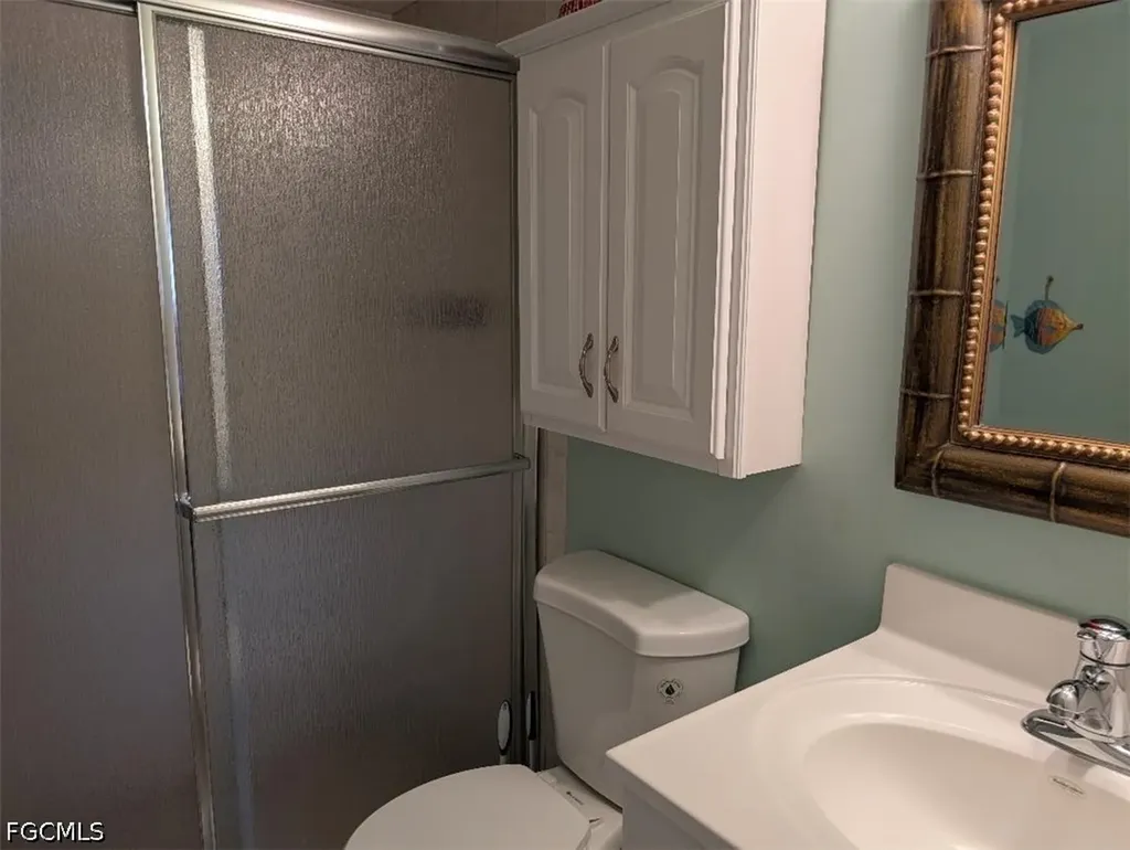 719 SW 47th Terrace Cape Coral FL 33914