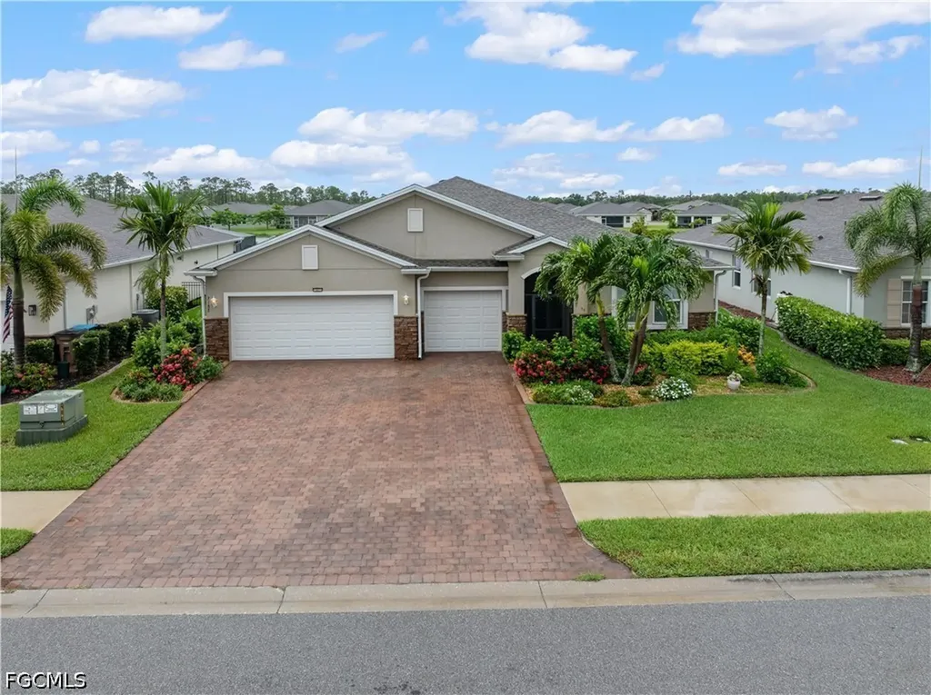 3188 Amadora Circle Cape Coral FL 33909