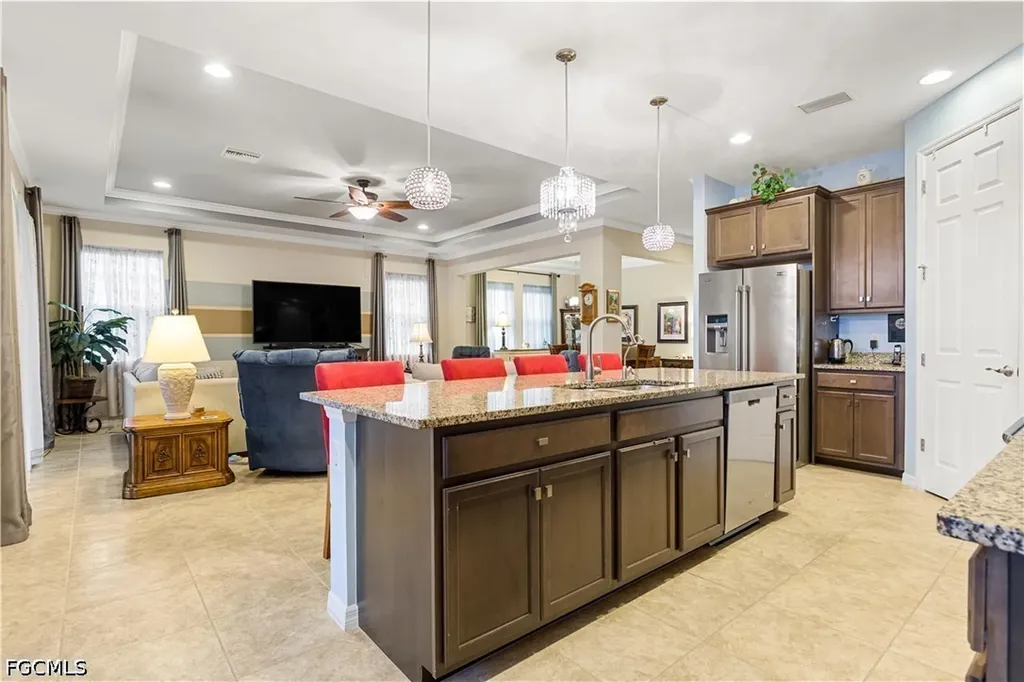 3188 Amadora Circle Cape Coral FL 33909