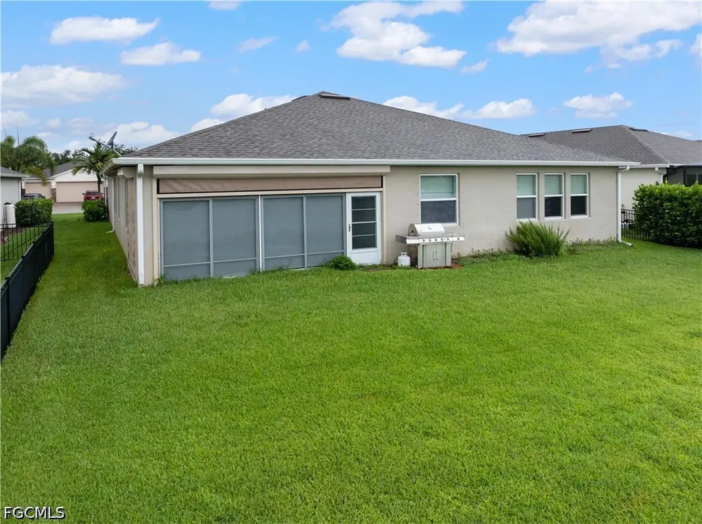 3188 Amadora Circle Cape Coral FL 33909