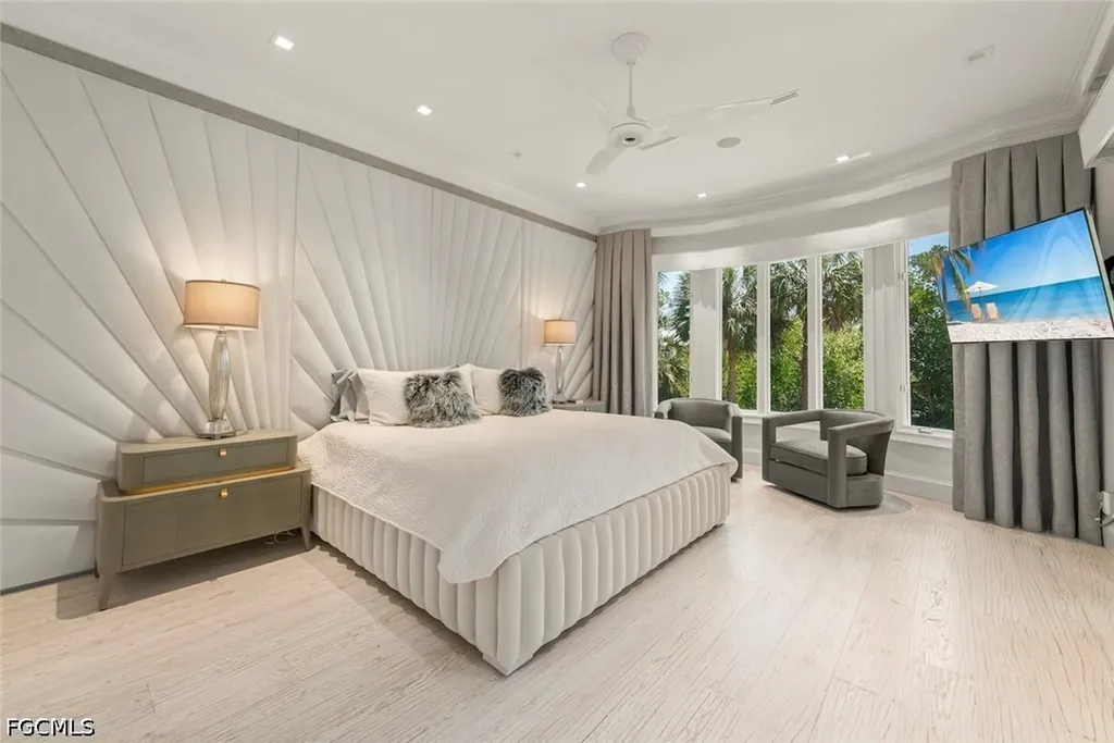545 Lighthouse Way Sanibel FL 33957