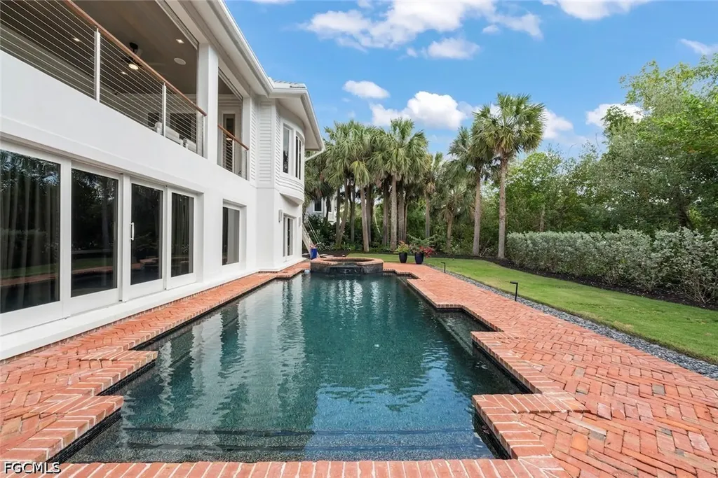 545 Lighthouse Way Sanibel FL 33957