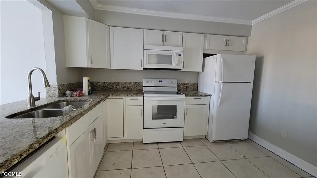 4404 Santa Barbara Boulevard Cape Coral FL 33914