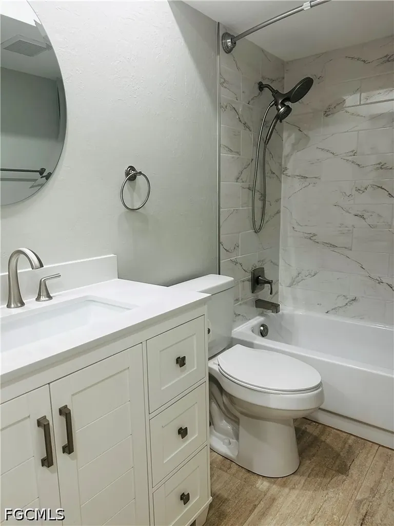 15320 Moonraker Court North Fort Myers FL 33917