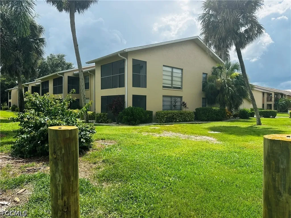 15320 Moonraker Court North Fort Myers FL 33917
