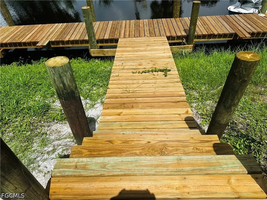 15320 Moonraker Court North Fort Myers FL 33917