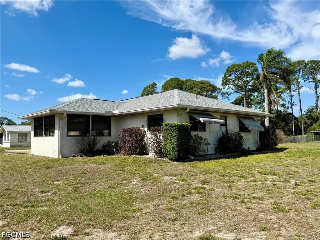 122 Roosevelt Avenue Lehigh Acres FL 33936
