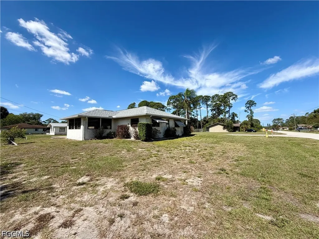 122 Roosevelt Avenue Lehigh Acres FL 33936