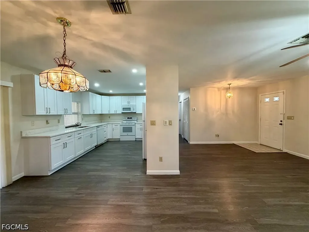 122 Roosevelt Avenue Lehigh Acres FL 33936