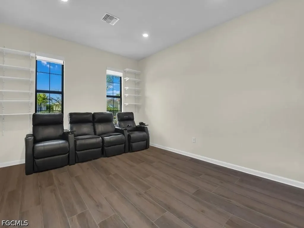 16072 Palmetto Prairie Drive Alva FL 33920