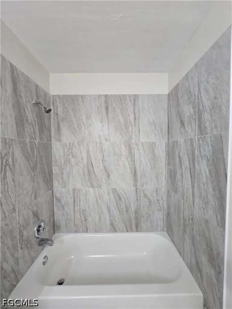 4815 Triton Court E Cape Coral FL 33904