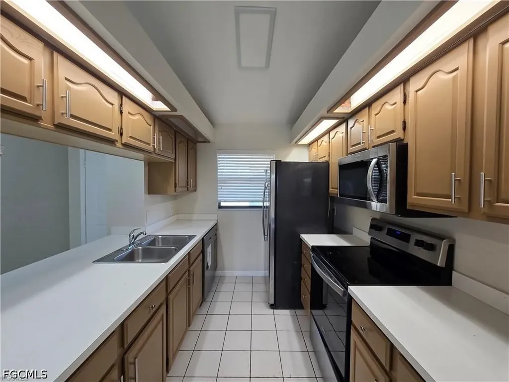 4815 Triton Court E Cape Coral FL 33904