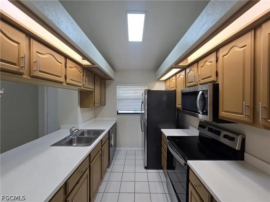 4815 Triton Court E Cape Coral FL 33904