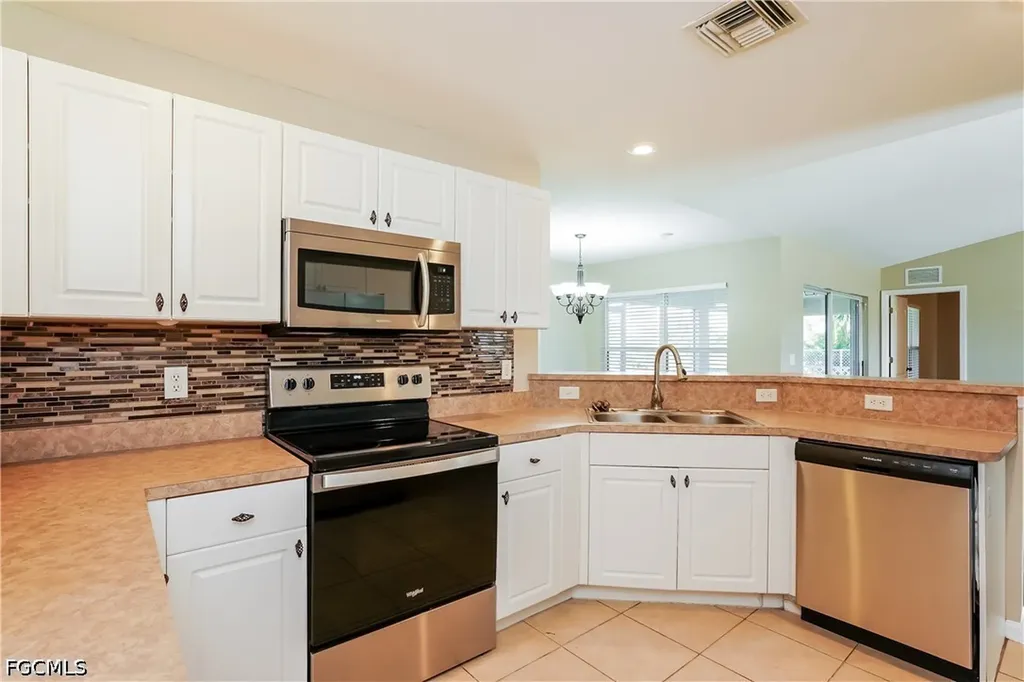 3208 13th Street SW Lehigh Acres FL 33976
