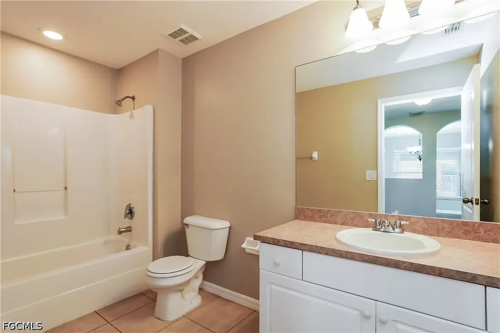 3208 13th Street SW Lehigh Acres FL 33976
