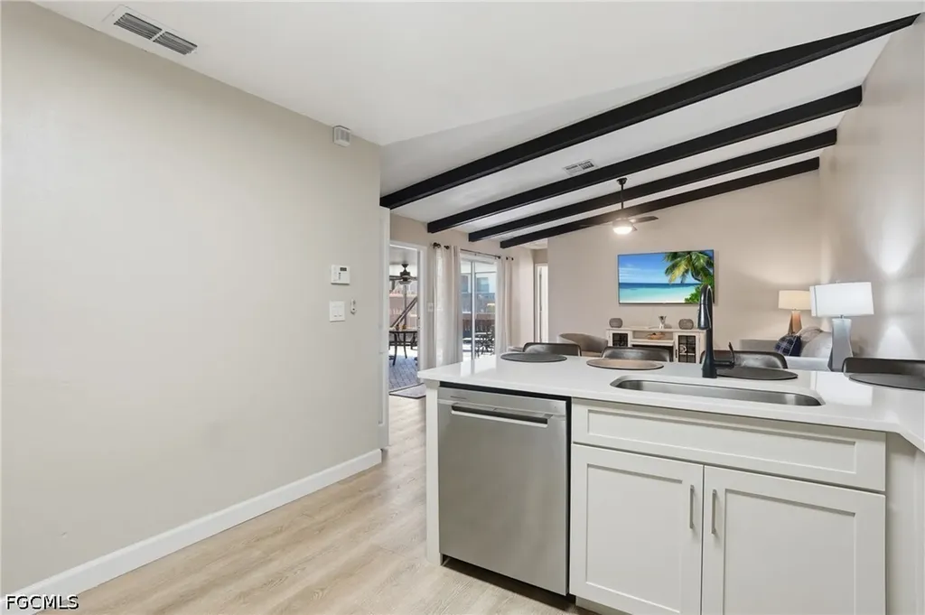 5692 Foxlake Drive North Fort Myers FL 33917