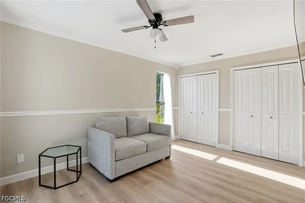 5692 Foxlake Drive North Fort Myers FL 33917