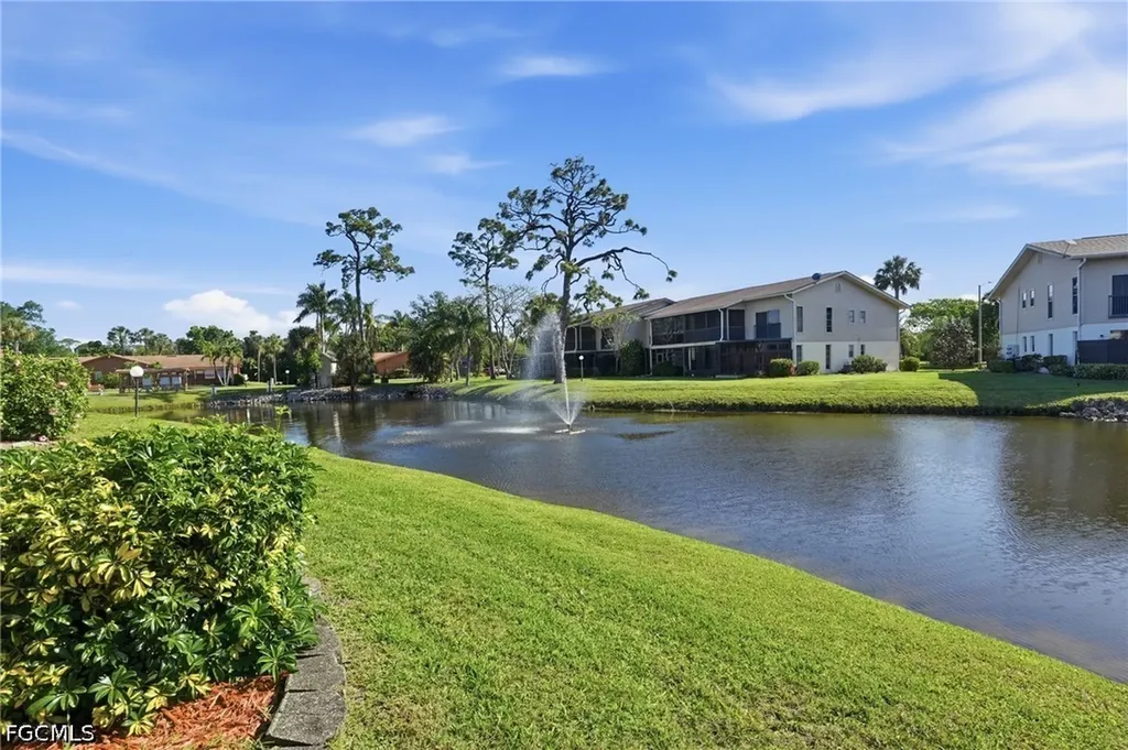 5692 Foxlake Drive North Fort Myers FL 33917