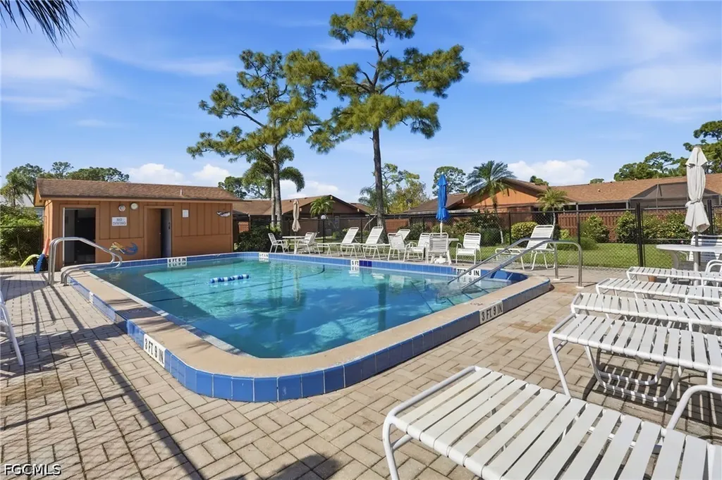 5692 Foxlake Drive North Fort Myers FL 33917