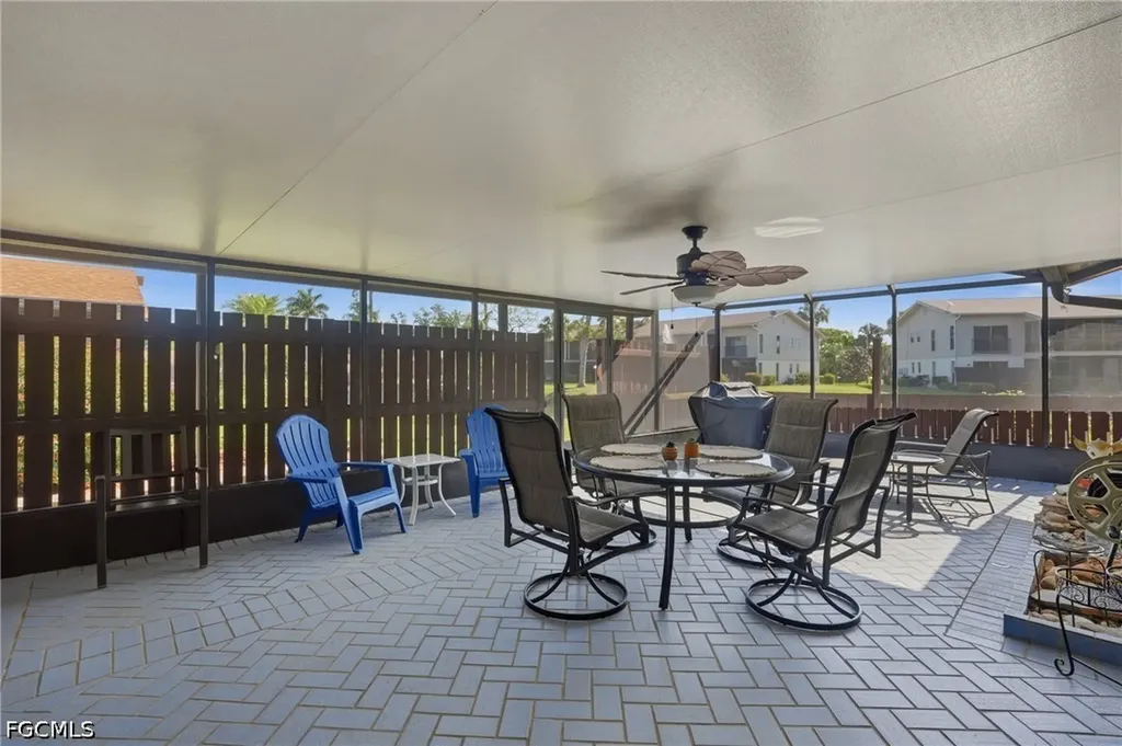 5692 Foxlake Drive North Fort Myers FL 33917
