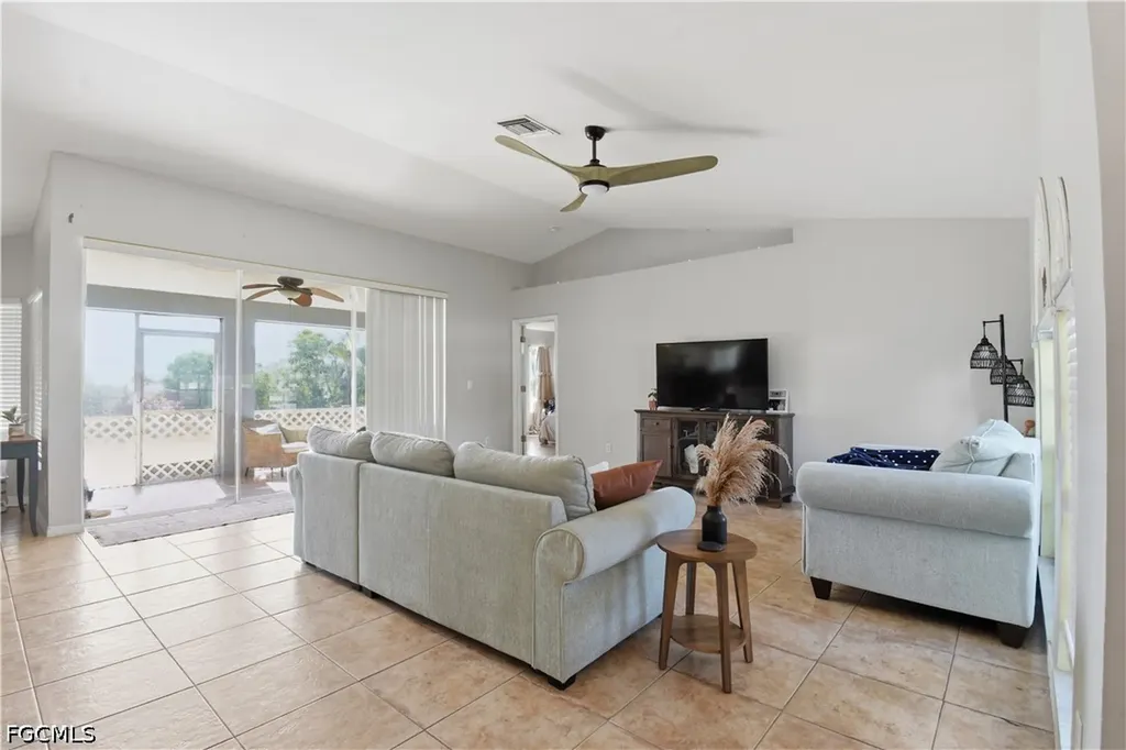 46 NW 1st Way Cape Coral FL 33993