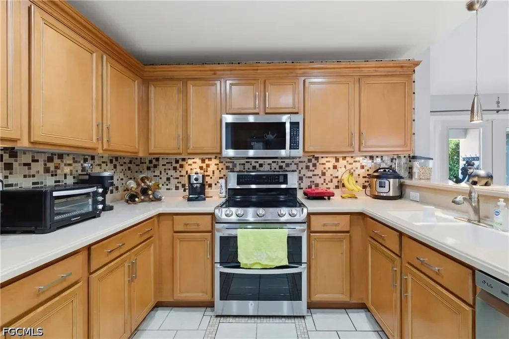 2612 Ceitus Parkway Cape Coral FL 33991