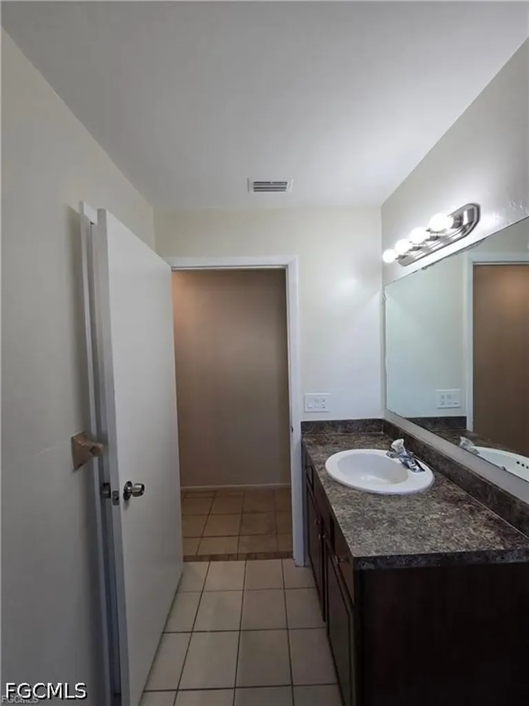 4803 Triton Court E Cape Coral FL 33904