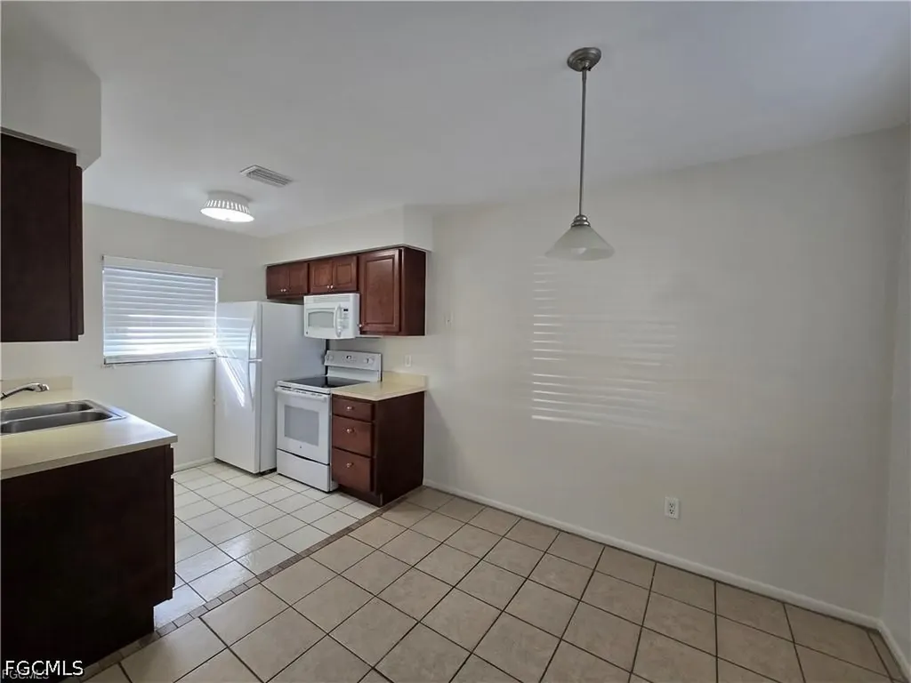 4803 Triton Court E Cape Coral FL 33904