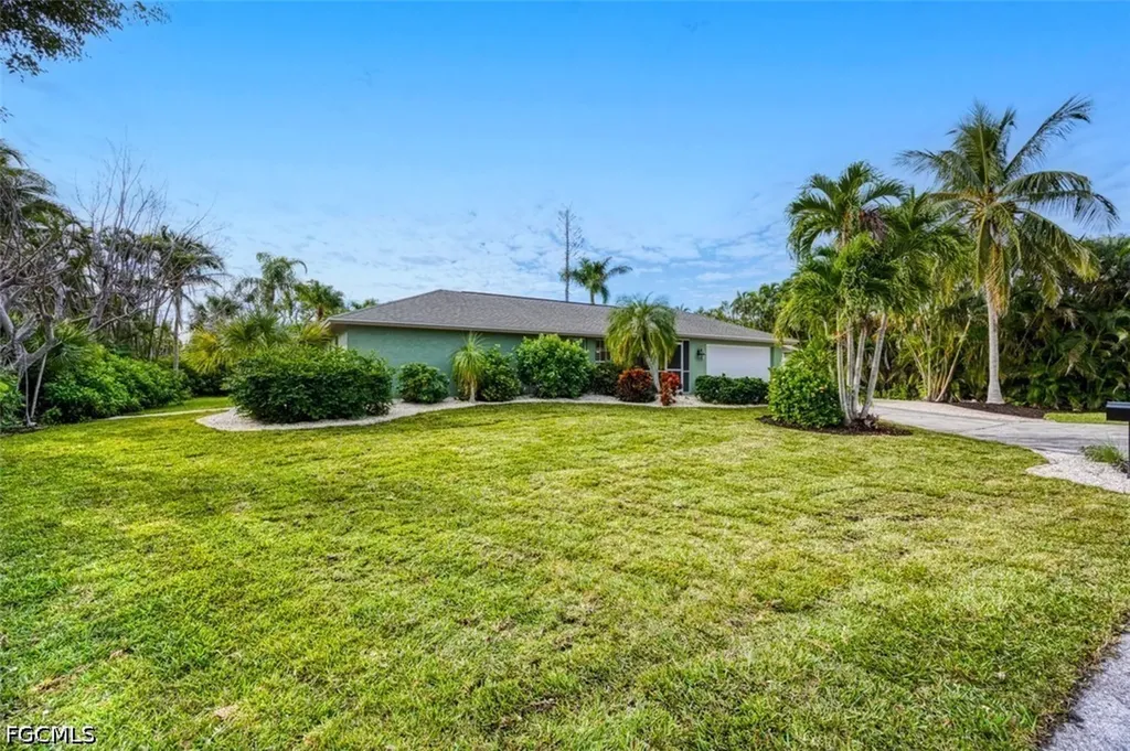 1380 Albatross Road Sanibel FL 33957