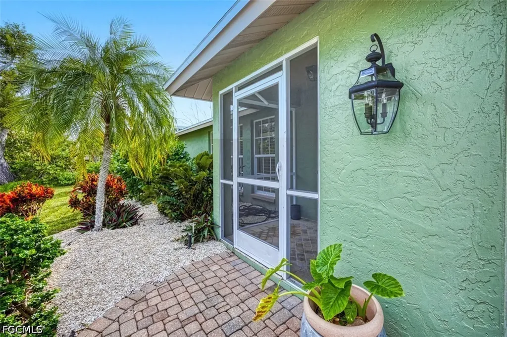1380 Albatross Road Sanibel FL 33957