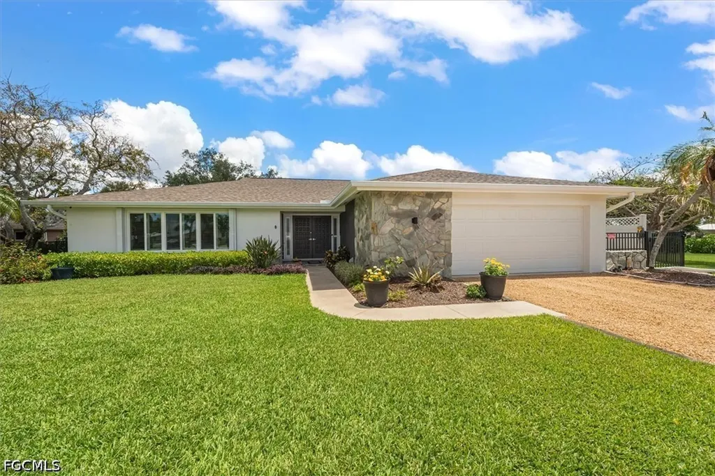 5161 Tanglewood Parkway Fort Myers FL 33919