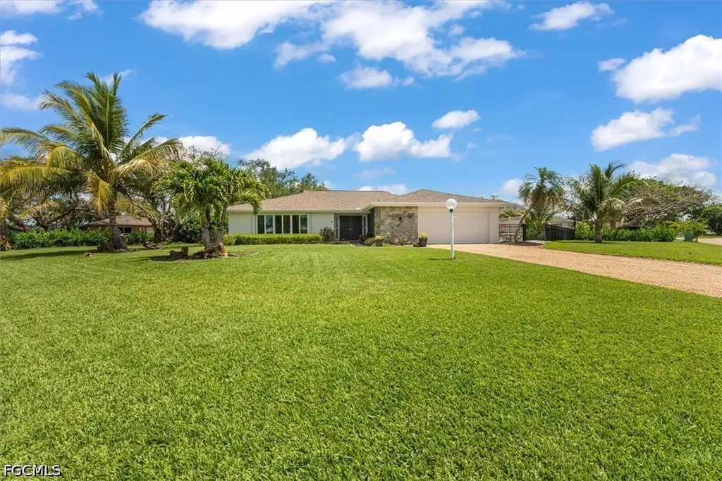 5161 Tanglewood Parkway Fort Myers FL 33919