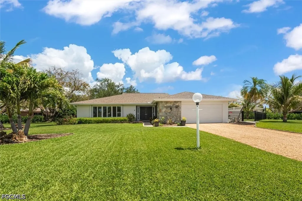 5161 Tanglewood Parkway Fort Myers FL 33919