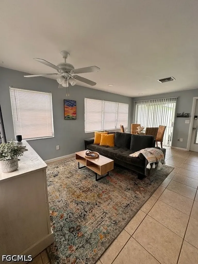 620 SE 47th Street Cape Coral FL 33904