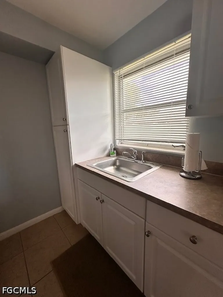 620 SE 47th Street Cape Coral FL 33904